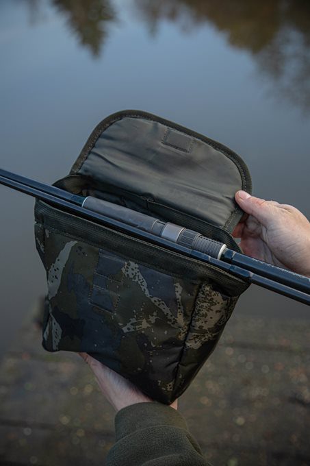 Чохол для котушки Solar Undercover Camo Padded Reel Pouch