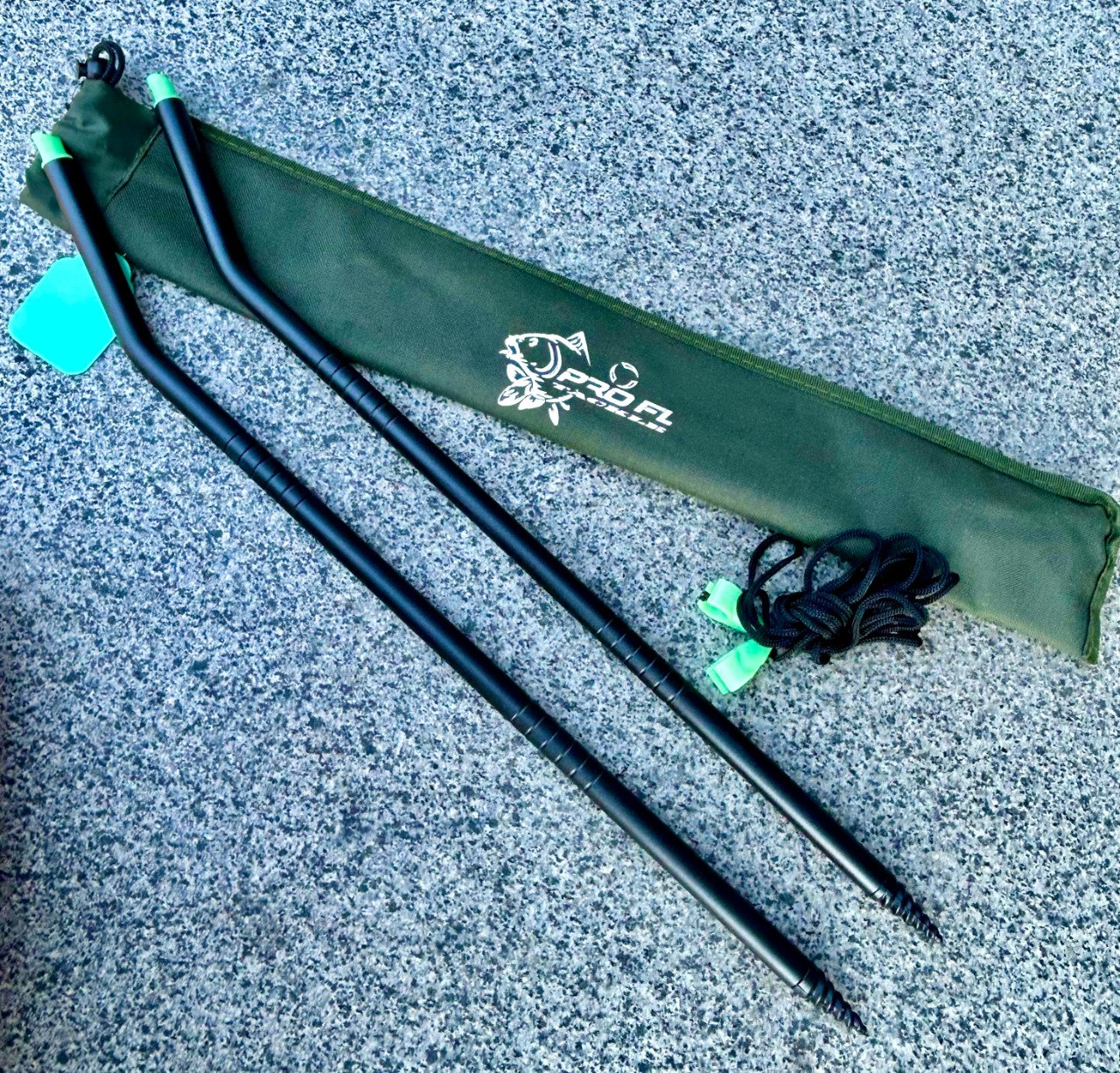 Маркерні кілочки Trinity Baits 70см + шнур10м